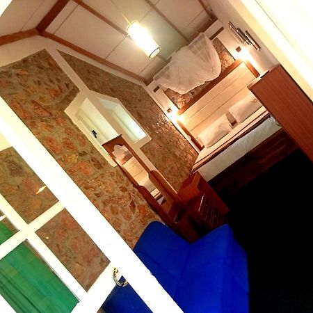 Ella Foret Accommodation Luaran gambar