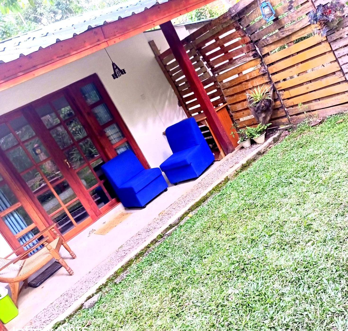 Ella Foret Accommodation Luaran gambar